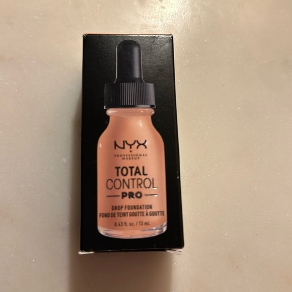 NYX total control drop foundation new tan - Picture 1 of 6